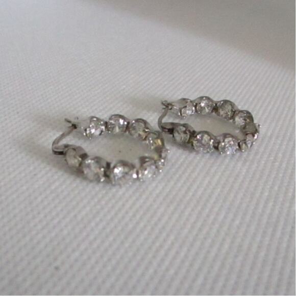 Vintage 90s/Y2K Silver-Tone Crystal Hoop Earrings Small Sparkly Huggie Boholuxe - Picture 1 of 16